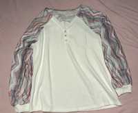 Блуза с контрастни ръкави с геометричен принт
