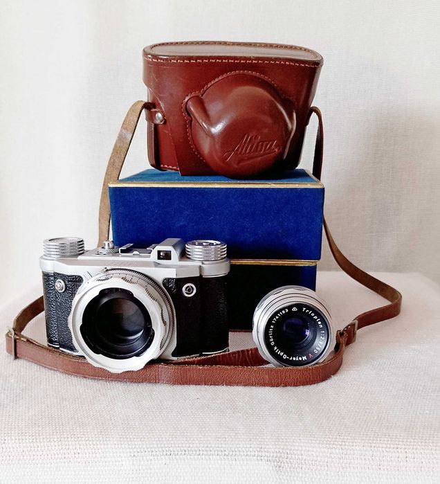 Meyer-Optik Gorlitz Trioplan 50/2.9 + Altix + luxury box