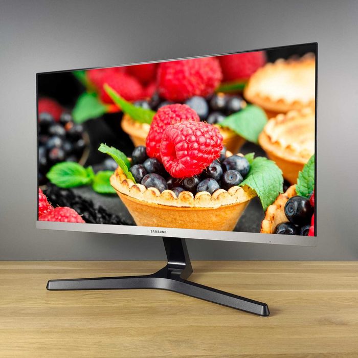 Монитор Самсунг LS24R350FHIXCI