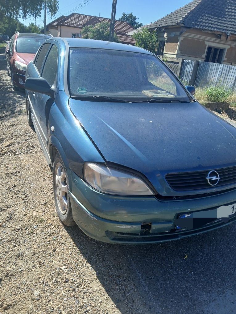 Opel astra-G.      Benzina  1.6