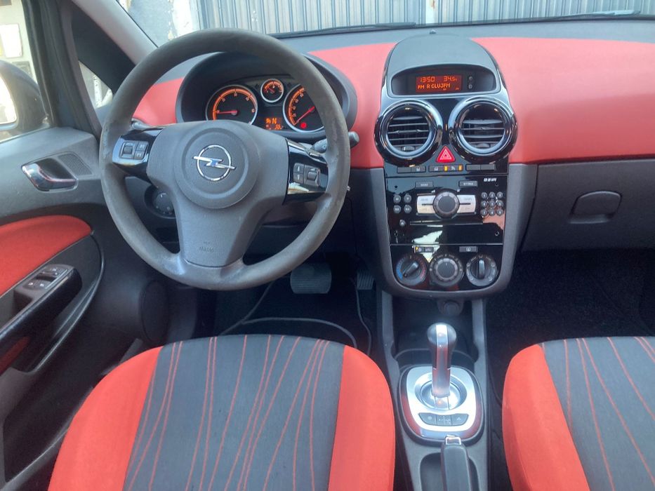 Vând Opel Corsa ; automata; 1.3 diesel