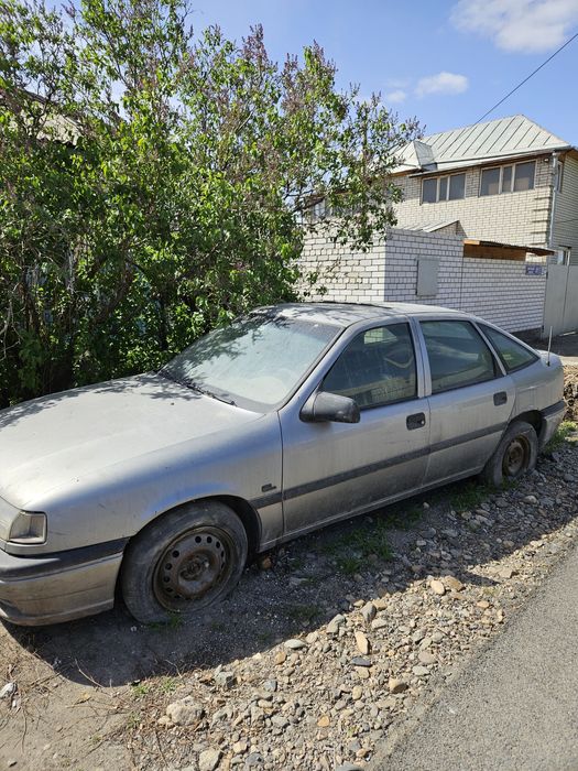 Продам автомобиль бу не на ходу, возможно на запасные .части.