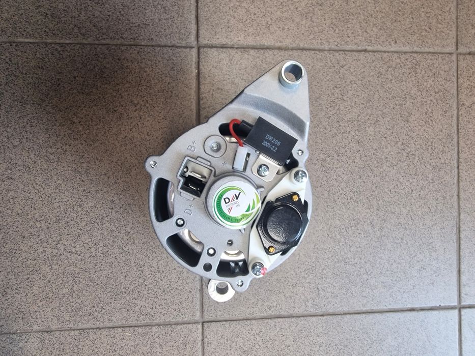 Alternator tractor fiat 211.215.250 300 cu releu incorporat preț 650