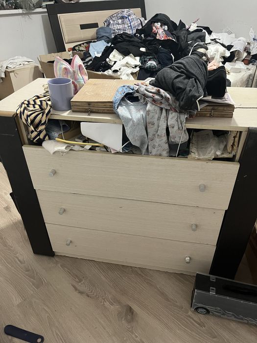 отдам даром комод и 2 тумбы, стенка в зал, шкаф купе