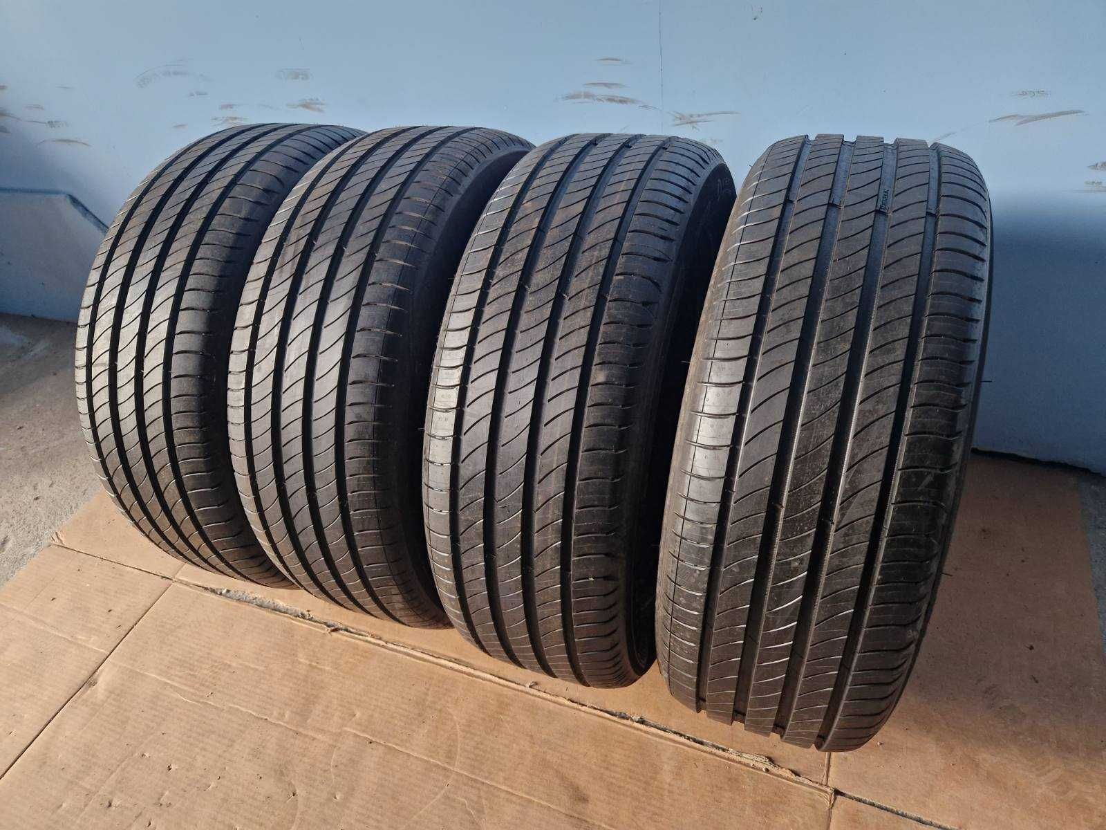 4 броя Michelin R18 225/55/  летни гуми 
DOT3619