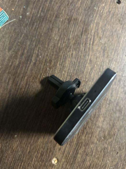 Vand incarcator warles pentru telefon