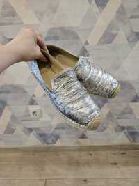 Обувь женская лоферы мокасины