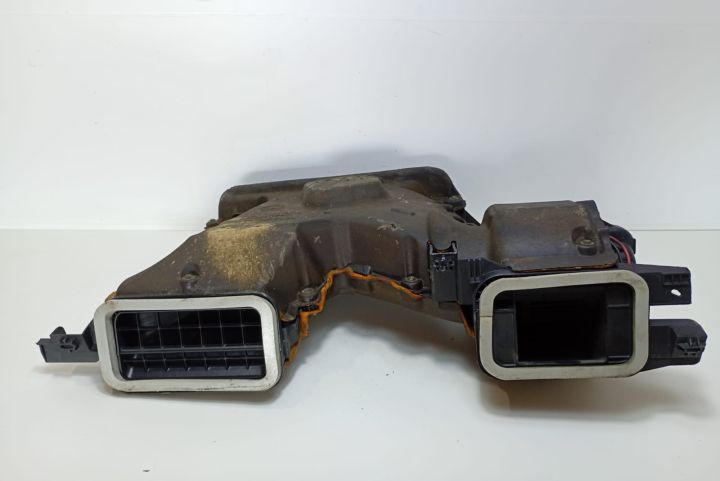 Carcasa  aeroterma W964170V Opel Vivaro  seria