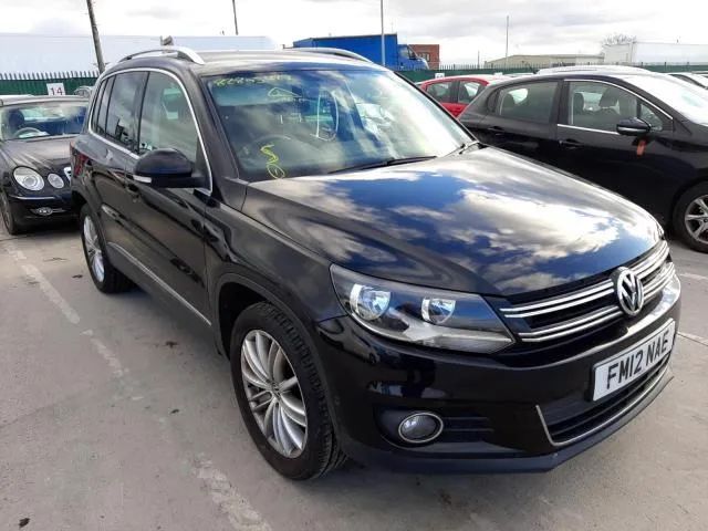 Dezmembrari / Dezmembrez Volkswagen Tiguan 2.0 CFFB cutie NFZ culoare LC9X