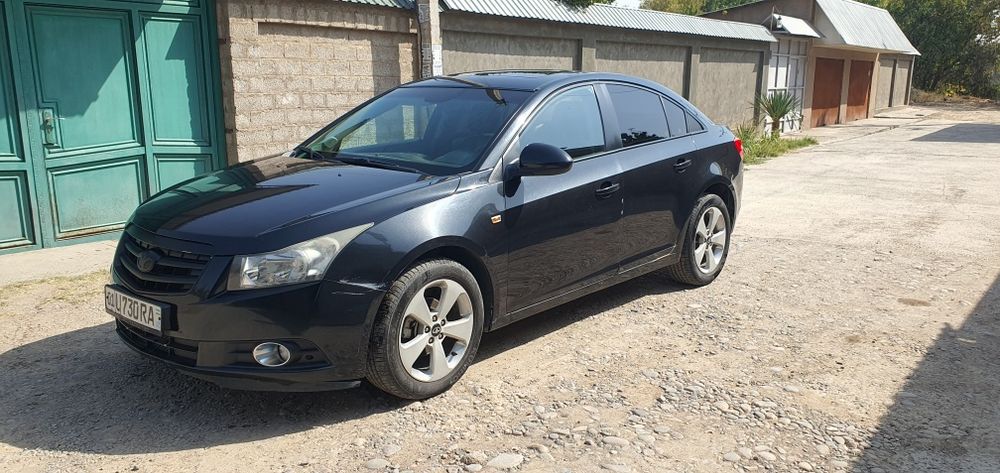 Продаю CHEVROLET CRUZE 1.6 Full позиция
