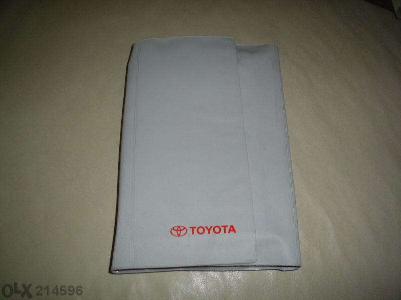 сервизни авто книжки и части за стар Мерцедес...