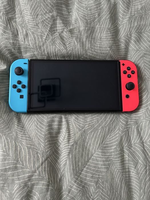 Nintendo Switch OLED de vânzare