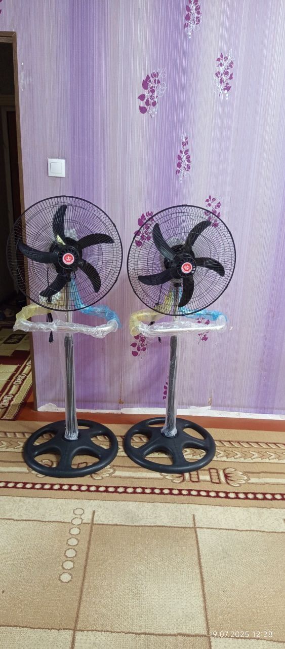 Erkak Ventilyator Ovozsiz ishlaydigan kuchli mexanizm
Quvvat: 70 volt