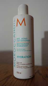 Balsam Moroccanoil Hydrating pentru toate tipurile de par 250 ml