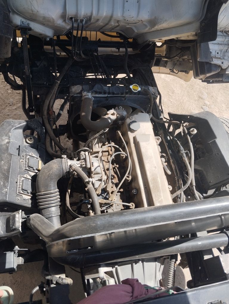 Isuzu sotiladi aftobustan yglgan 2009. Yil