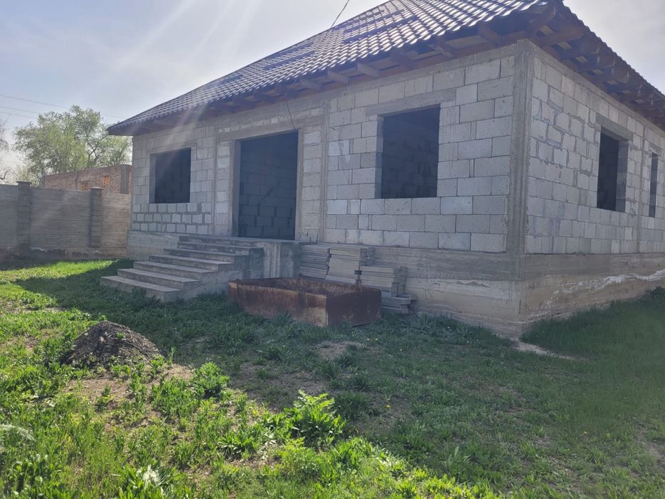 Продам недостроенный дом