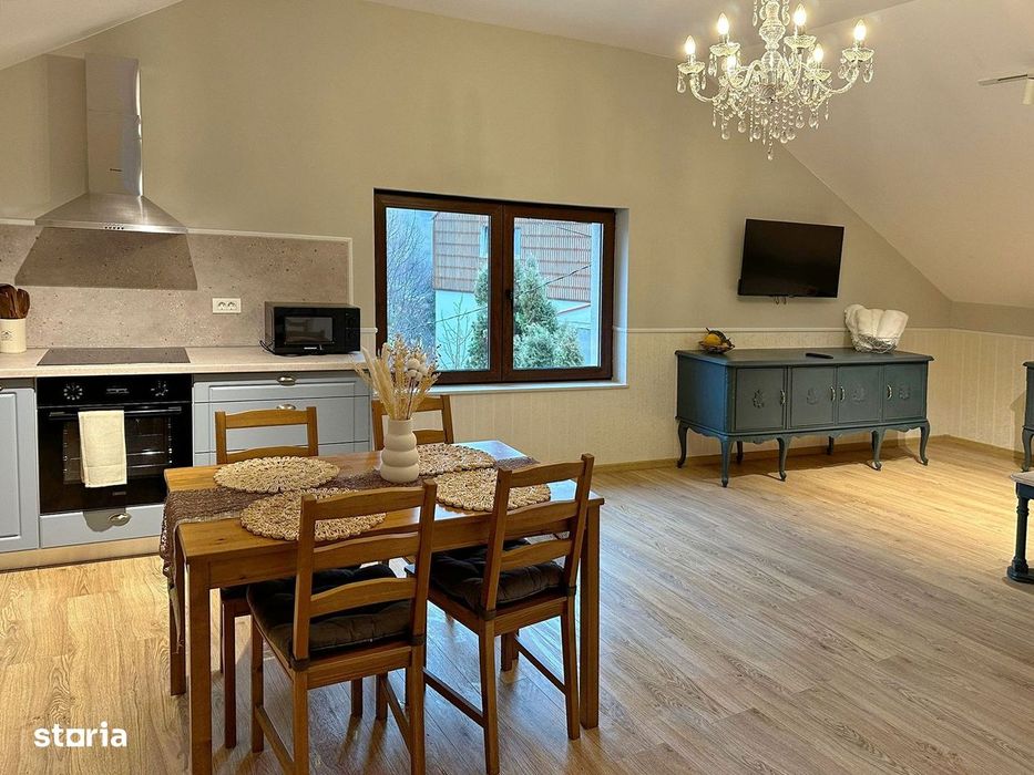 CASA INDIVIDUALA cu 2 apartamente in Schei - Oportunitate investitie