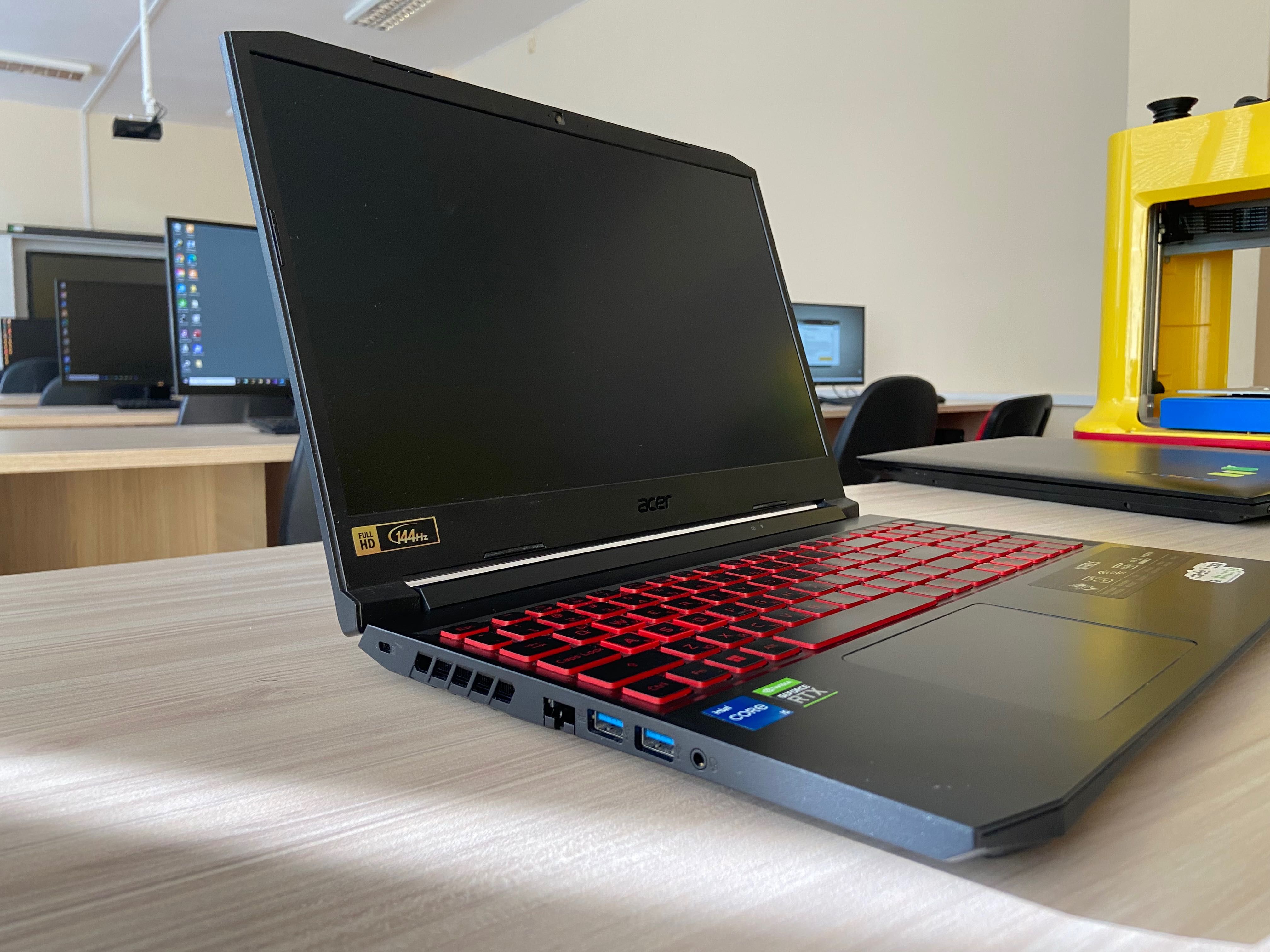 Лаптоп Acer Nitro 5 Почти нов