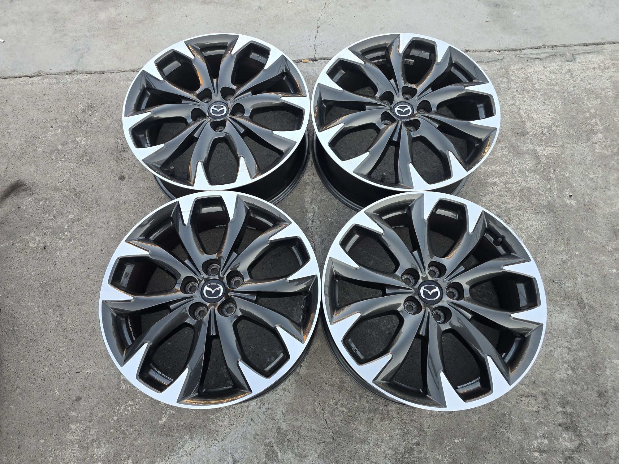 Джанти 19 / 5х114,3 - Mazda CX 5 5x114,3