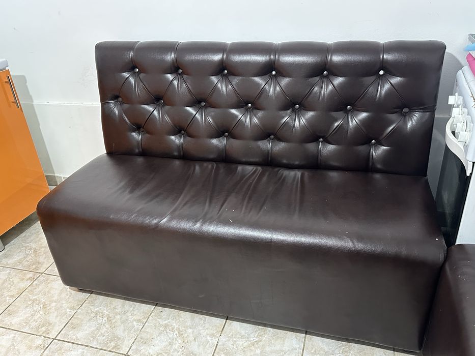 Диван коричневый 2 шт