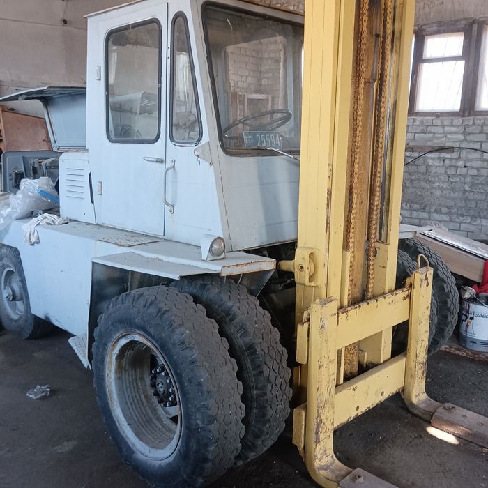 Продам Львовский Вилочный Погрузчик.