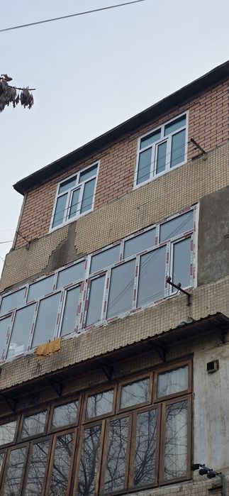 Продам 2-комнотная квартиру кадишева конечка