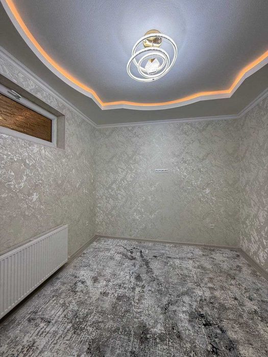 Vagzal hududida kvartira zudlik bilan sotiladi!