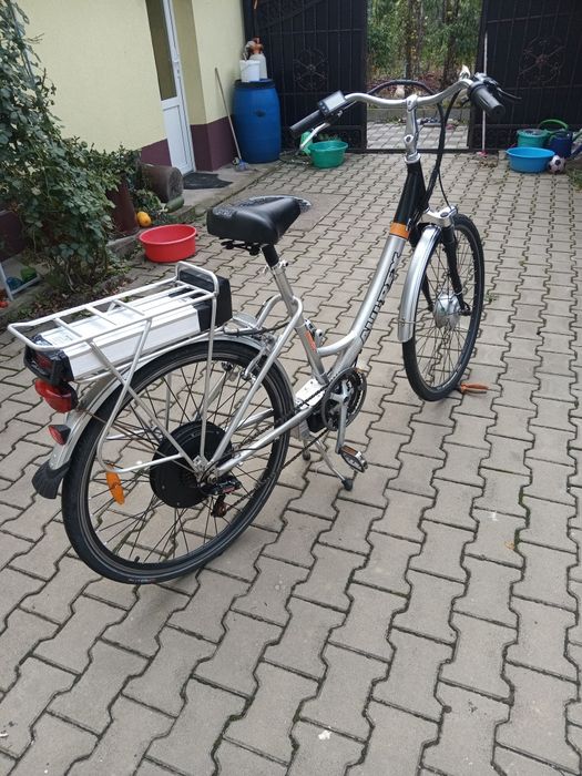 Bicicletă electrică.Motor 36v 500w.Baterie 36v 21Ah.Roți 28. Merge foa