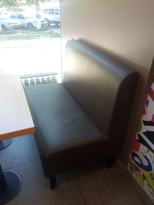 Диваны б/у. С ресторана