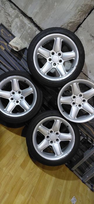 Продам титанки щницер R17  без варки комплект с летний и  зимний резин