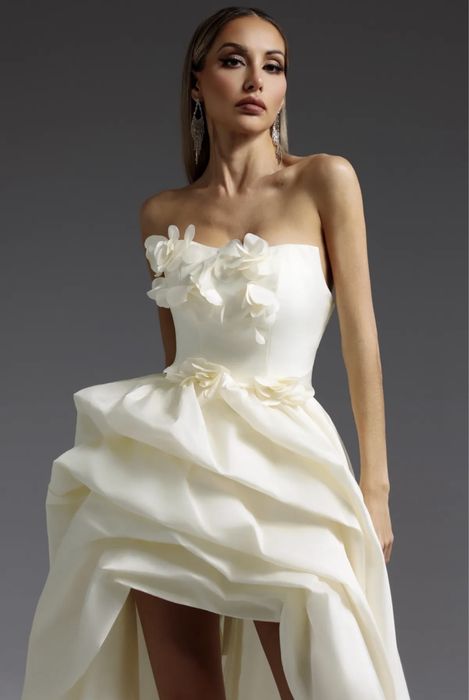 Официална бяла рокля Bella Barnet