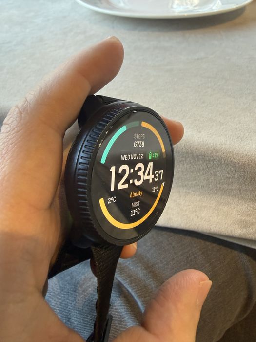 Смарт часы Suunto Race 1