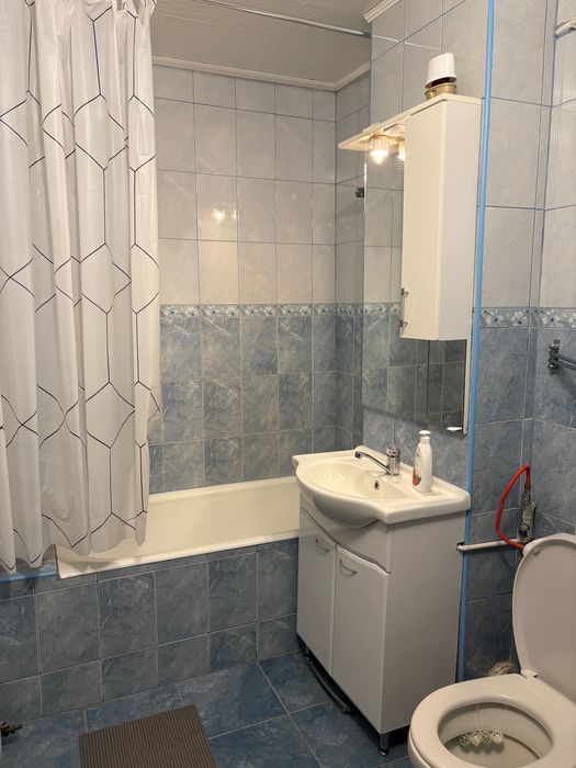 Inchiriez apartament cu 3 camere- Strand