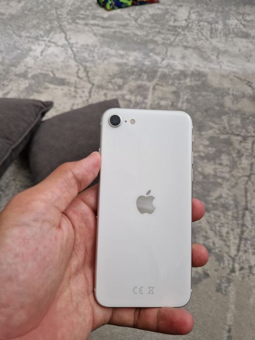 iPhone SE 128gb .