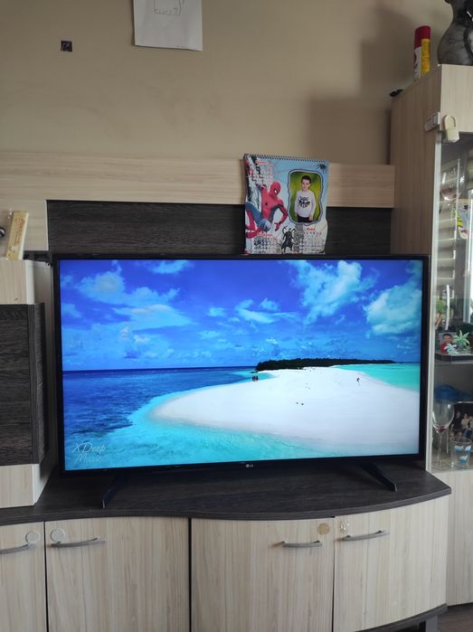 Смарт Телевизор LG 49 инча Ultra HD 4K