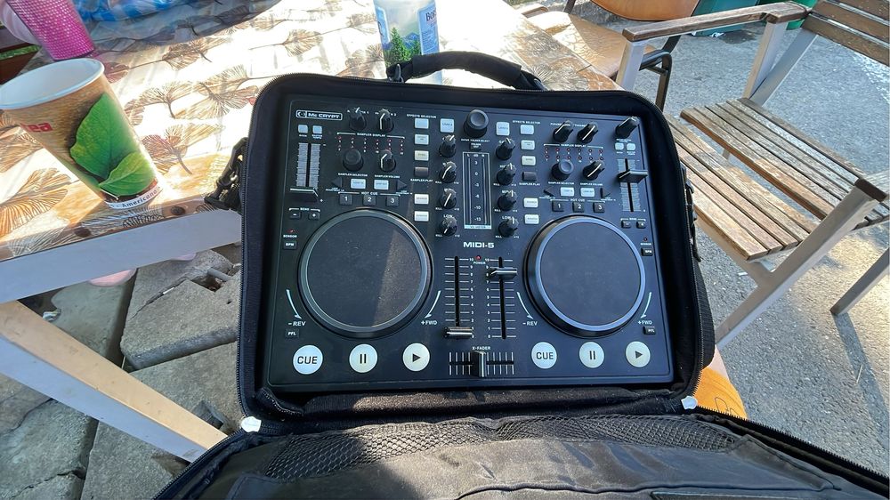 Consola dj mc crypt midi 5