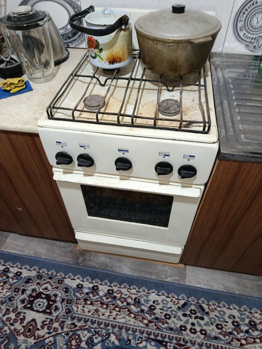 Газовая плита .,