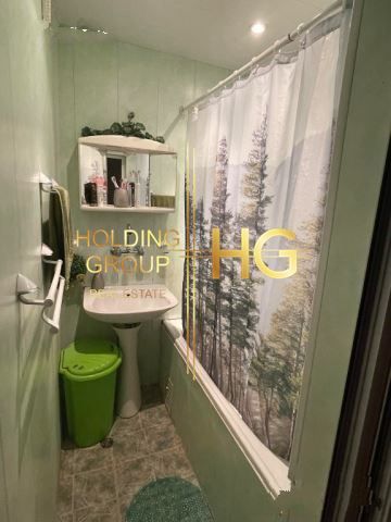 Продава се Четиристаен апартамент в Варна, Цветен квартал - 95 кв.м за 1790 €/кв.м - Снимка #6