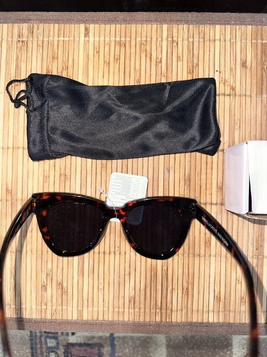 Ochelari de soare dama AVON noi