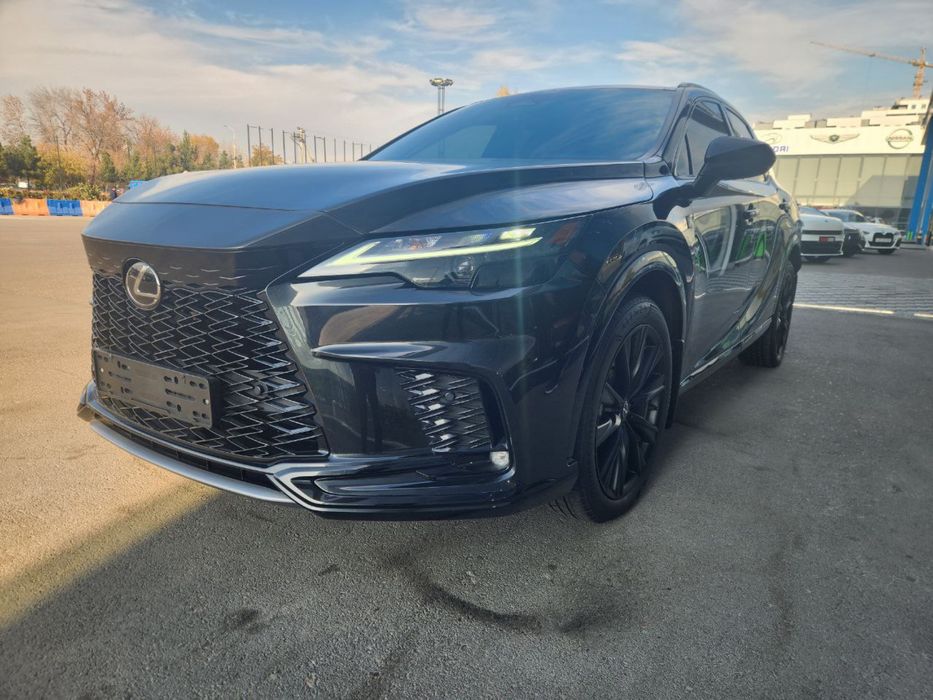 Lexus RX 500 gibrid sotiladi