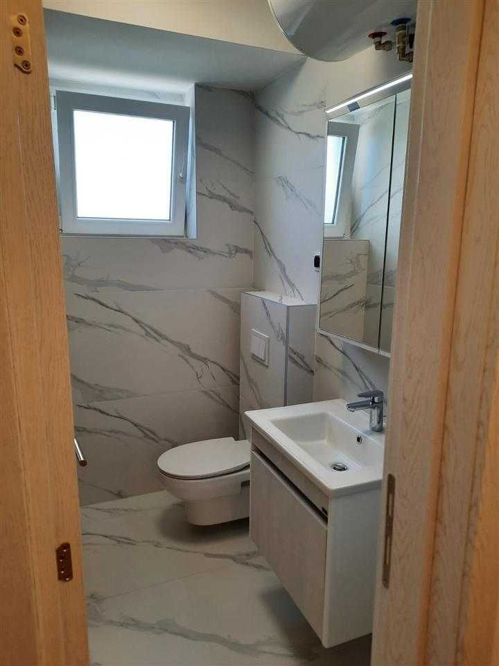 Дава се под наем Двустаен апартамент в София, Борово - 68 кв.м за 448.8 € - Снимка #1