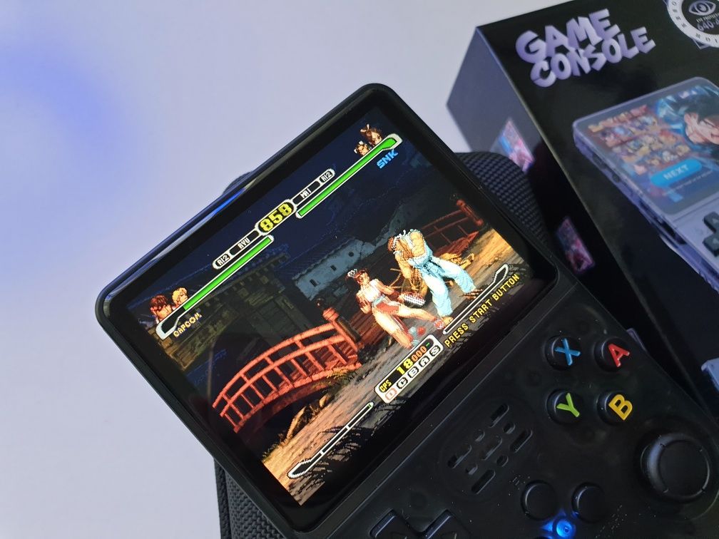 Consola R36S emulator ultimul model cu 15000 jocuri, joysticks, husa