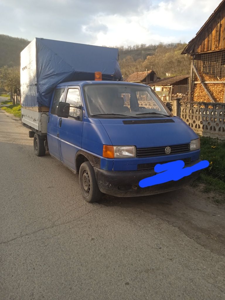 Vand sau schimb cu animale duba t4