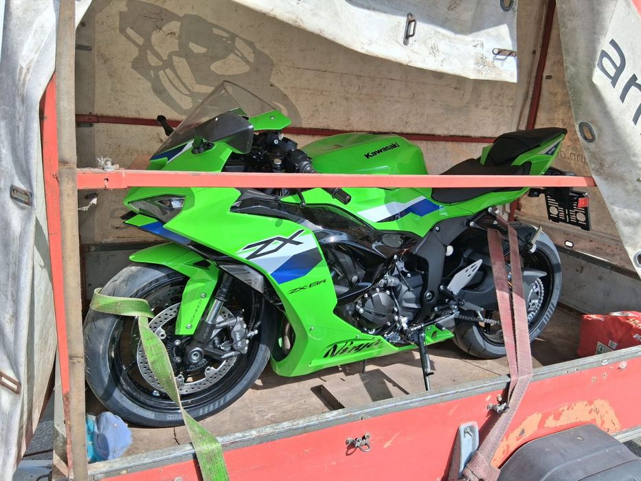 Kawasaki Ninja 2025 !!!