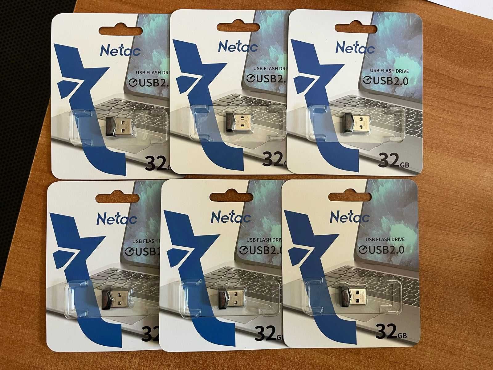 USB-накопитель Netac 32GB NT03UM81N-032G-20BK, USB2.0
