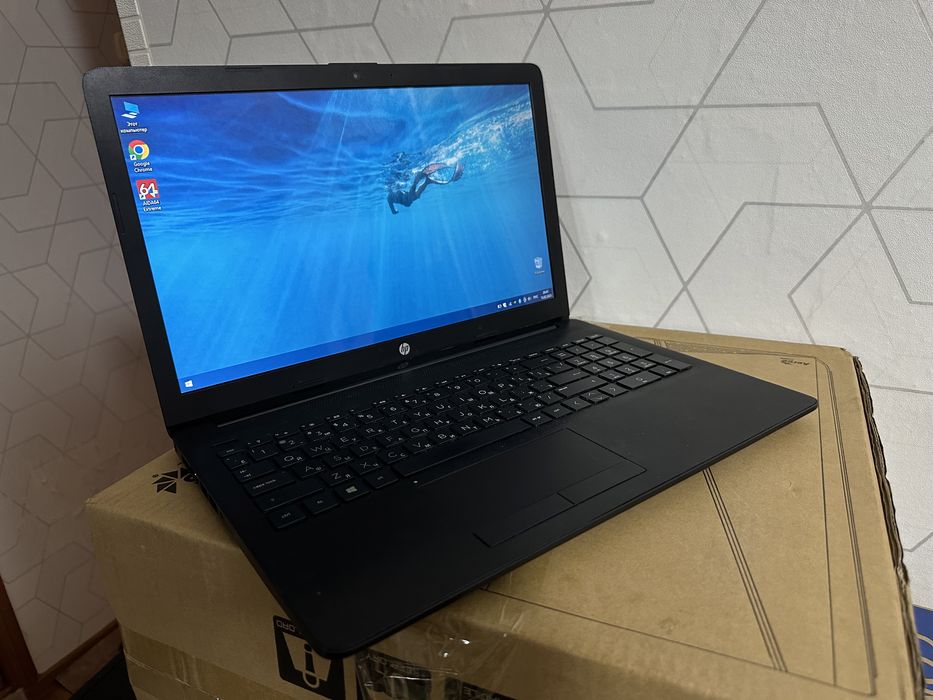 Игровой ноутбук intel Core i3-7020U/RAM 8Gb/SSD 256Gb/MX 110 2Gb GDDR5
