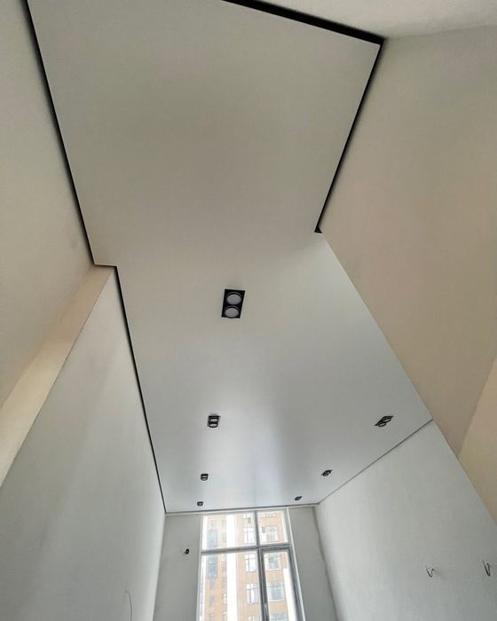 Натяжной потолок Качественно Натяжные потолки в Падарок софиты