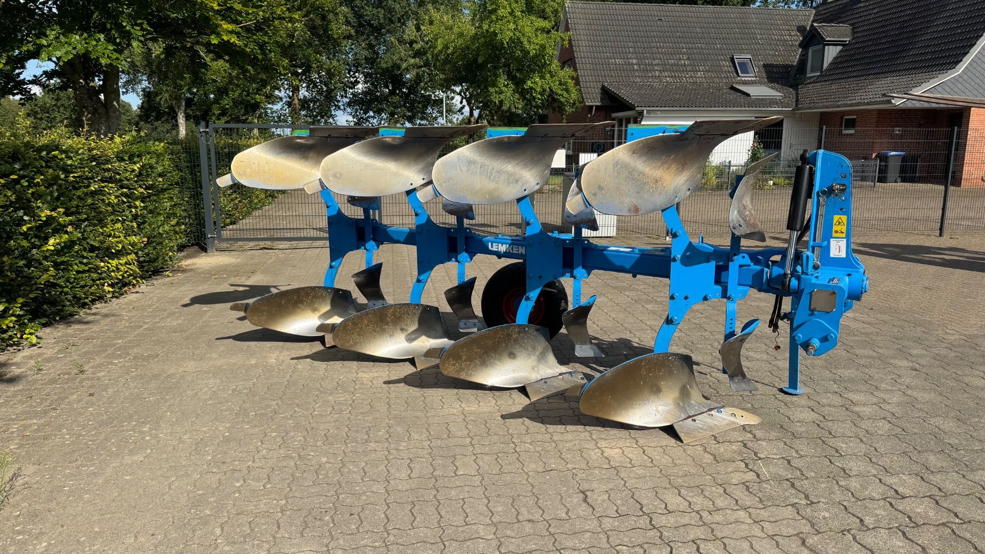 Lemken Europal 7. Case Puma. John Deere, Belarus tortadi