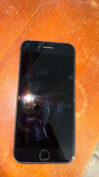 IPhone 8 почти като нов