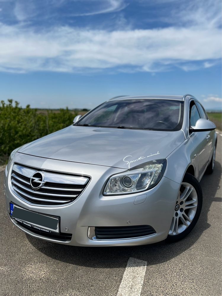 Opel Insignia | 2.0 | 160 CP | Pornire din telecomanda | Proprietar |